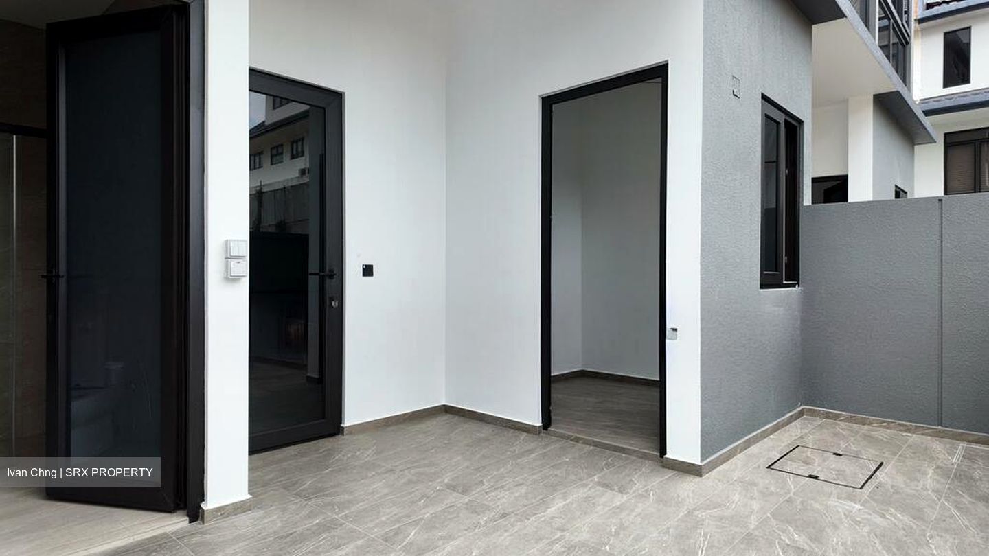Kovan Road (D19), Terrace #563300561